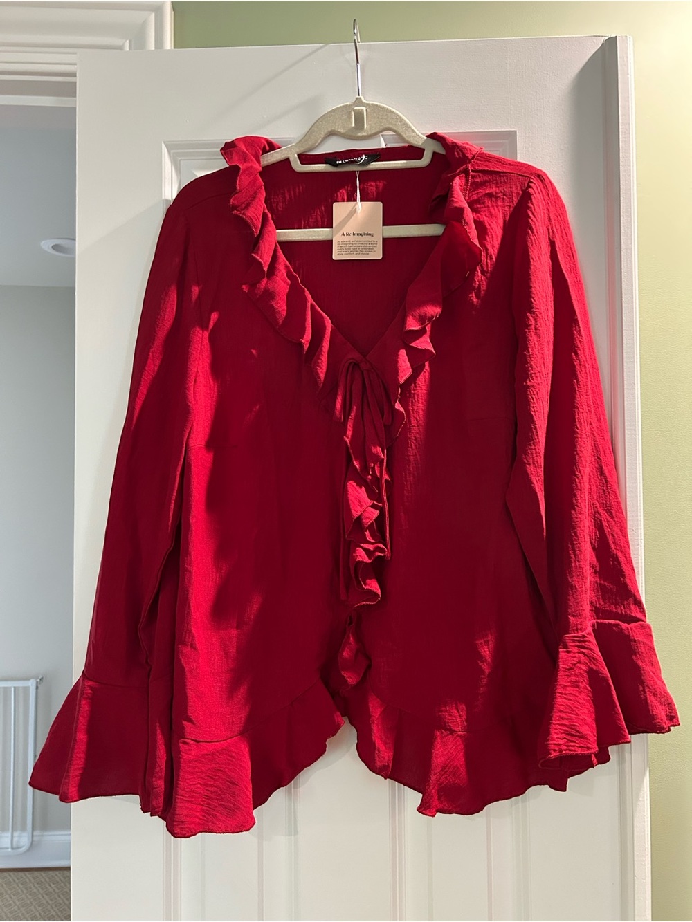 NWT BloomChic - Ruffle Blouse - Size 10